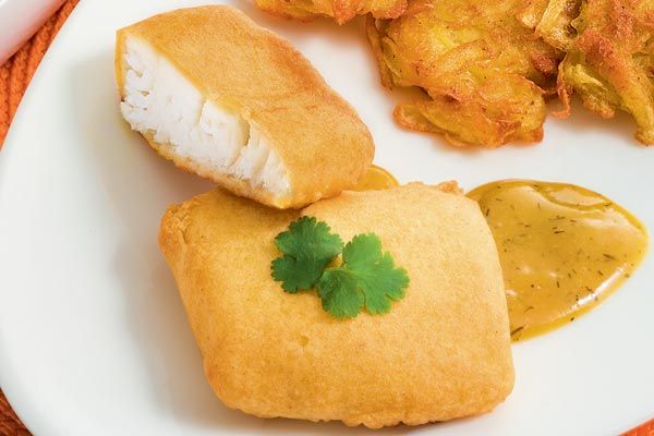 Rotbarschfilet im Backteig mit Kräuterremoulade