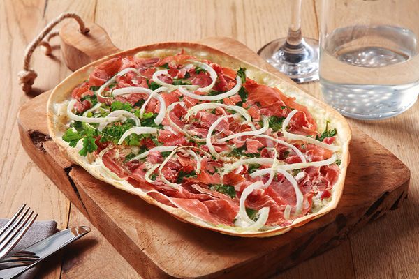 Flammkuchen Serrano-Schinken