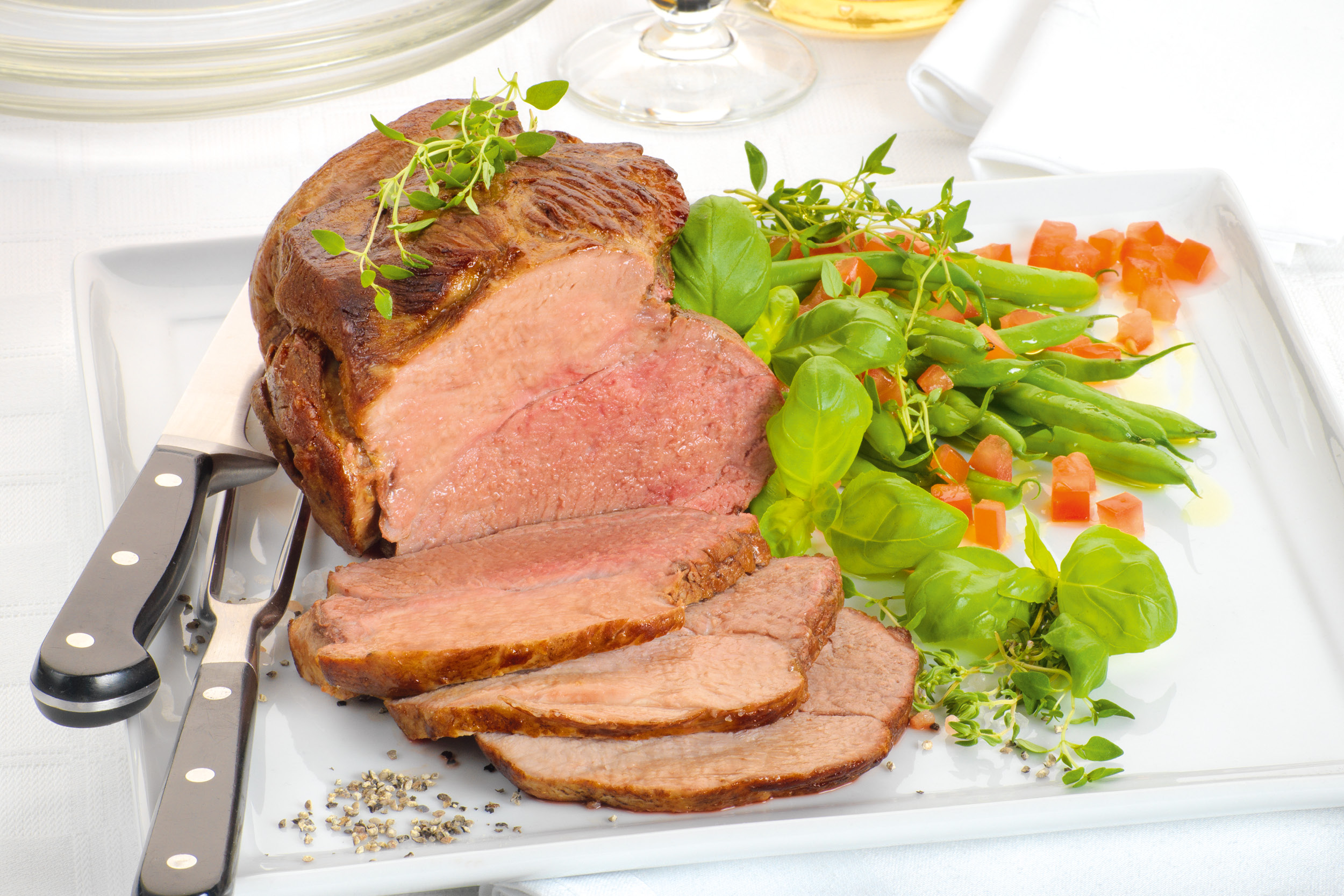 Marinierte Lammkeule, ohne Knochen online kaufen · Köser Online-Shop Marinierte Lammkeule, ohne Knochen online kaufen · Köser Online-Shop